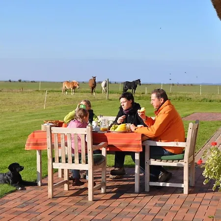 Ruegen Farm * Ummanz